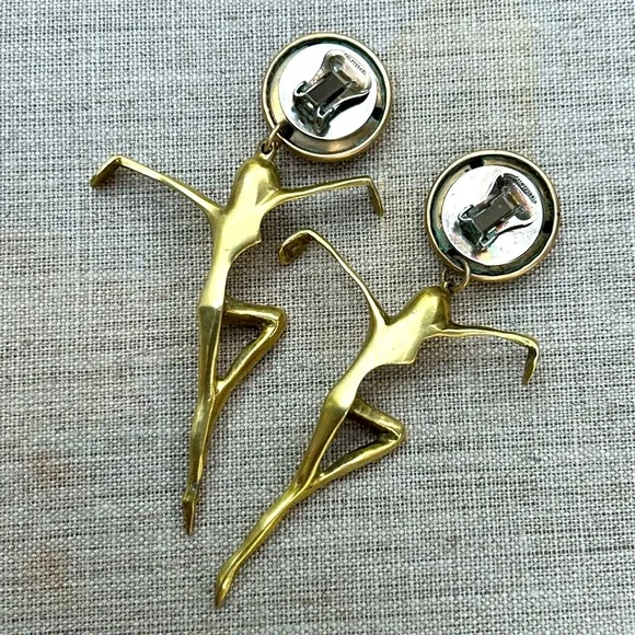 Vintage Brass Earrings Clip On Sculptural Modernist Ballet Dancer Ladies - Picture 4 of 11